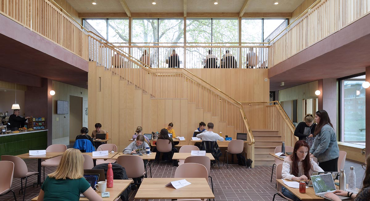 Brown brindle quarry tiles at Feilden Fowles new building at Homerton College Cambridge photo by David Grandorge